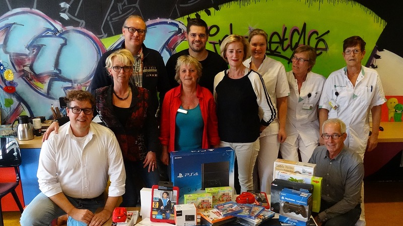 Lionsclub Alkmaar vervult wensen van stichtingen na succesvolle Lichtjesavond