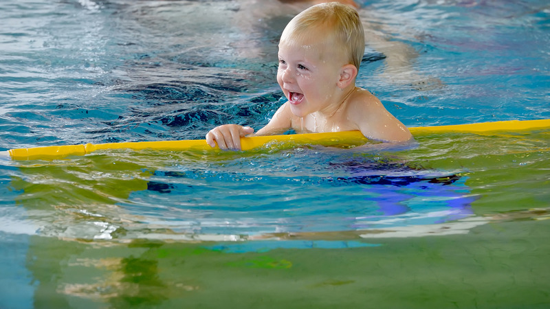 Nu ook privézwemles in zwembad Hoornse Vaart