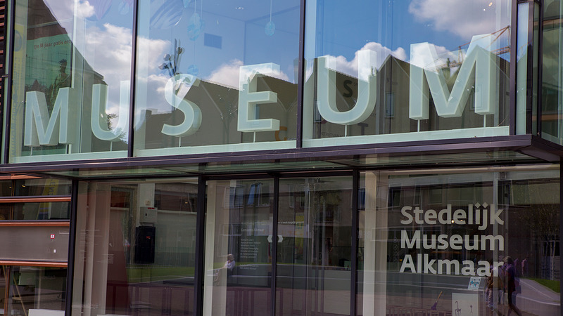 Speciale gezinsrondleidingen in Stedelijk Museum
