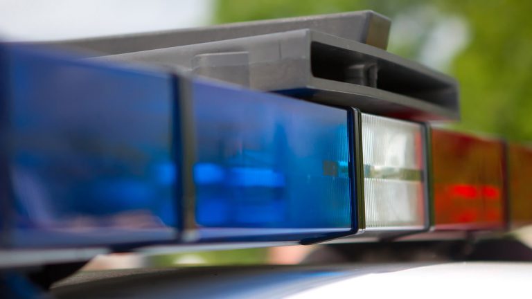 Getuigen gezocht: jongen (15) beroofd met (nep)vuurwapen in Rekerhout