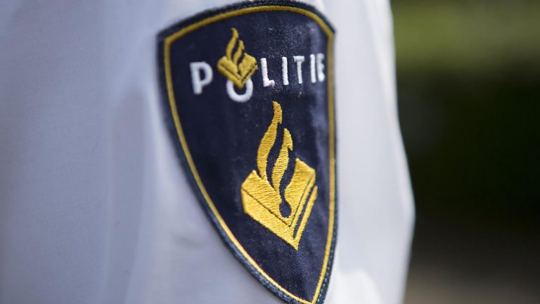 Politie zoekt getuigen mishandeling oversteekplaats Kanaalkade in Alkmaar