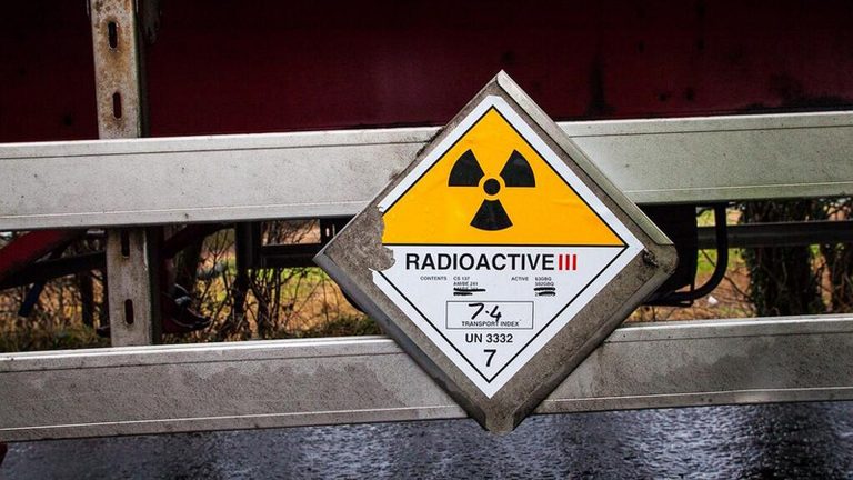 Rijk investeert 117 miljoen in vervoer gevaarlijk kernafval Petten