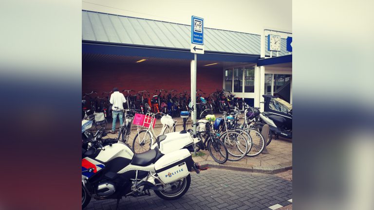Fietsendief op heterdaad betrapt bij station Alkmaar Noord