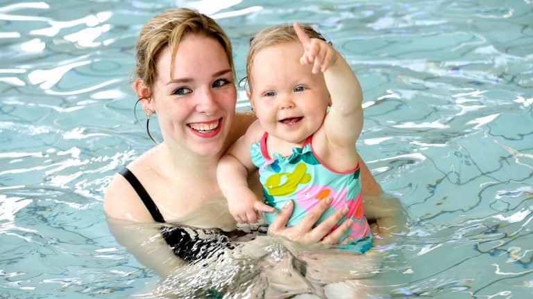 Aanbod Ouder- en kindzwemmen in de Hoornse Vaart verdubbeld