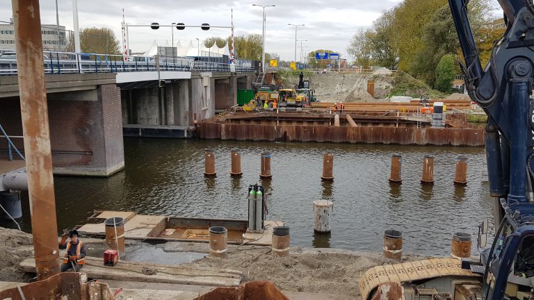 Extra maatregelen doorstroom verkeer Leeghwaterbrug (N242) Alkmaar