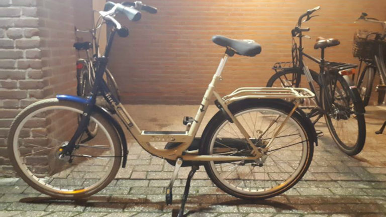 Heerhugowaarder vanwege gebrek aan licht gesnapt met gestolen fiets