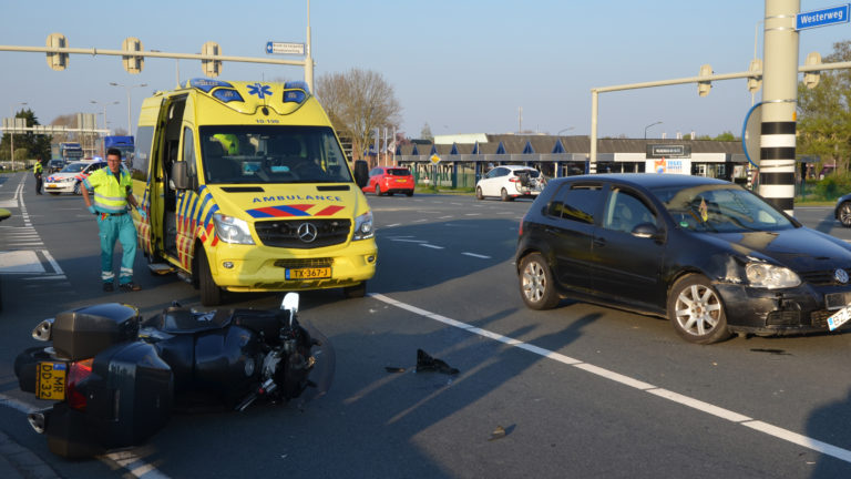 Motorrijder gewond door spookrijder op N242 in Heerhugowaard