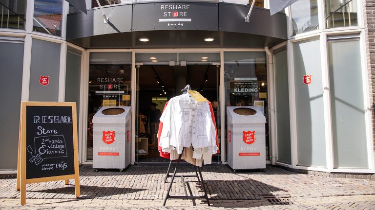 Eerste officiële Week van Tweedehands Textiel afgetrapt in Alkmaar