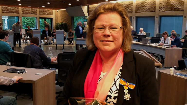 Annette Valent benoemd tot wethouder en Lid van Orde van Oranje-Nassau