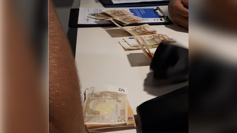 Wanbetaler blijkt bij fouillering 1.300 euro op zak te hebben