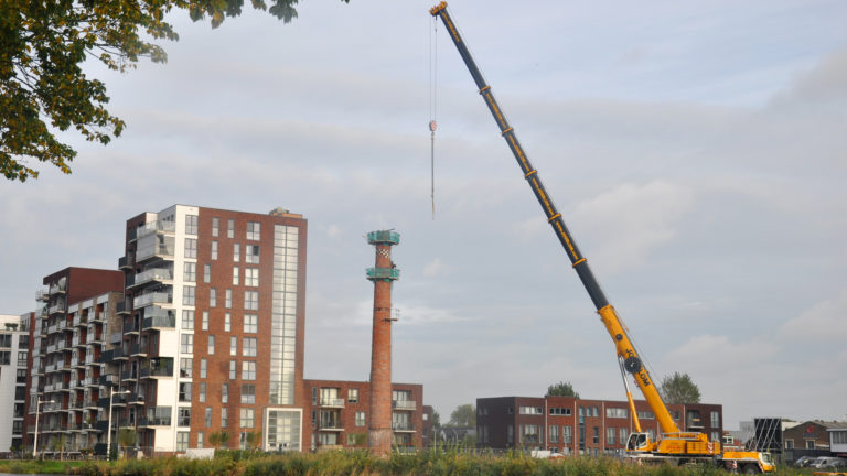 Ontmanteling monumentale schoorsteen Jaagpad in Alkmaar begonnen