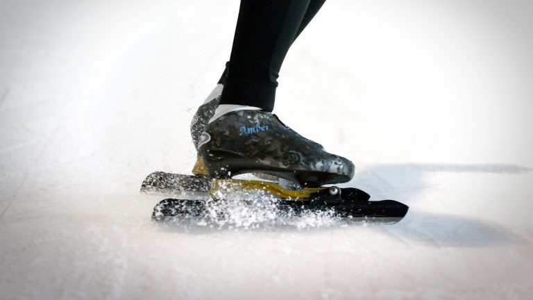 Langverwachte opening ijsbaan De Meent op donderdagochtend 19 oktober