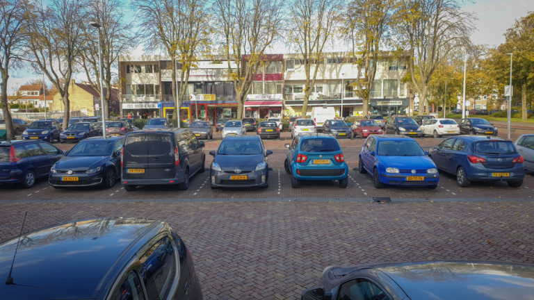 Blauwe zone én vergunningparkeren moet problematiek ‘Willem de Zwijger oplossen’