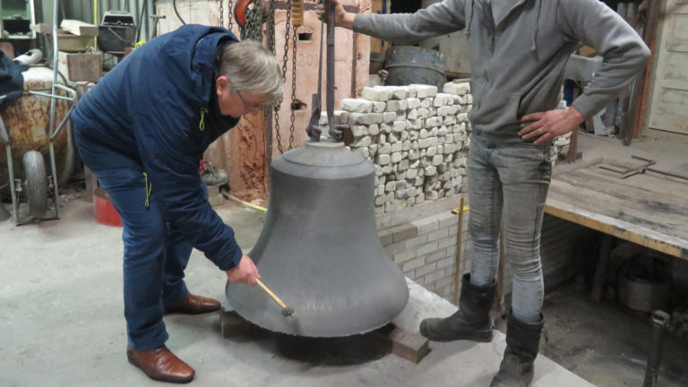 Fred Hoek vertelt in Raadhuis van Grootschermer over Rijper carillon ?