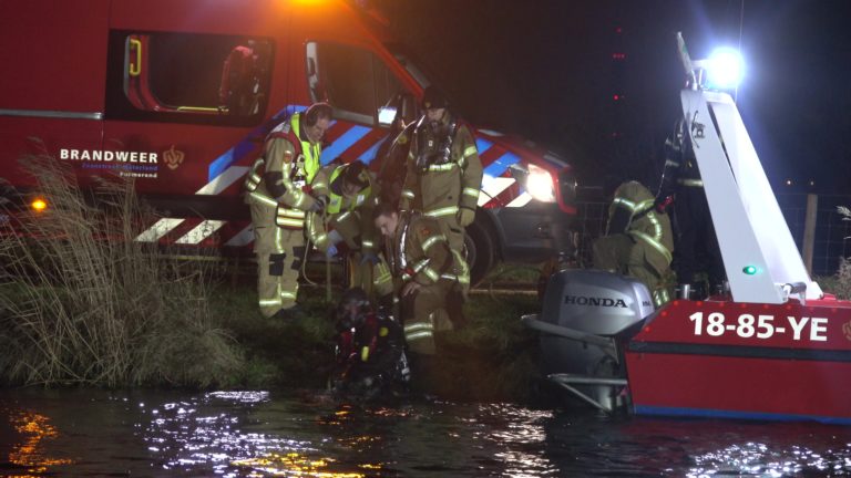 Auto te water langs Oostgraftdijk was vlakbij gestolen na woninginbraak