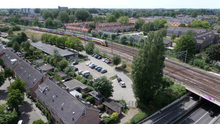 Alkmaarse Kamerlid Heerema stelt minister vragen over volle treinen tussen Alkmaar en Haarlem
