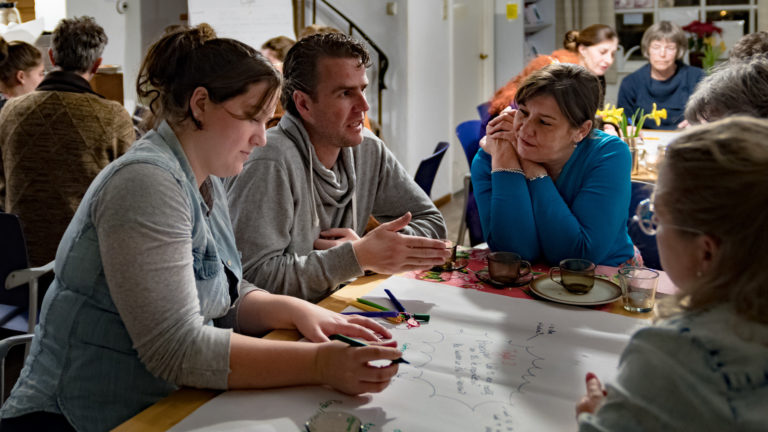 Creatieve Universiteit Alkmaar houdt eerste veldwerksessie in Inloophuis De Zwaan