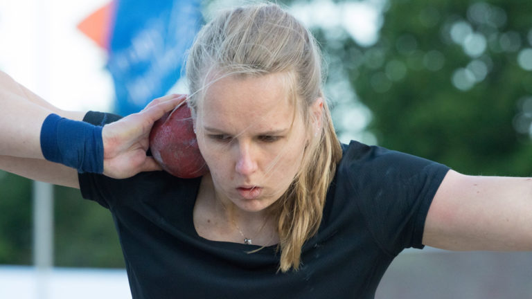 Kogelstootster Jessica Schilder met 17,48 m naar zesde plaats allertijden