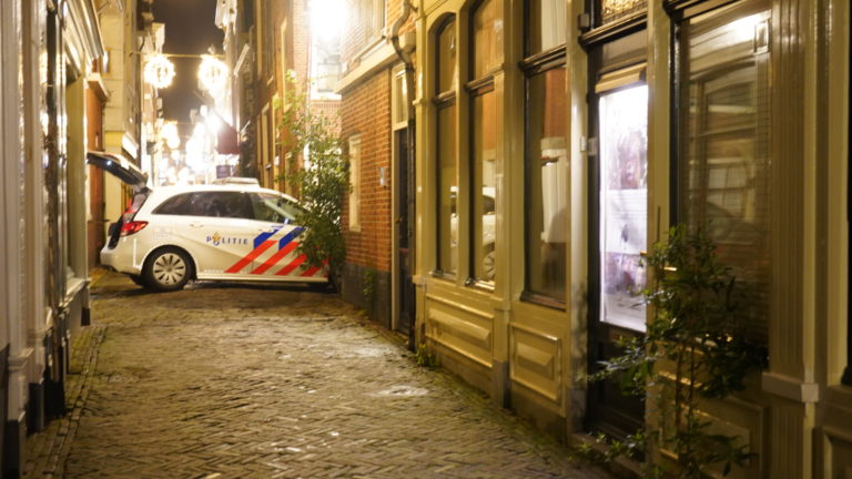 Man en vrouw overvallen in huis aan het Fnidsen in Alkmaar