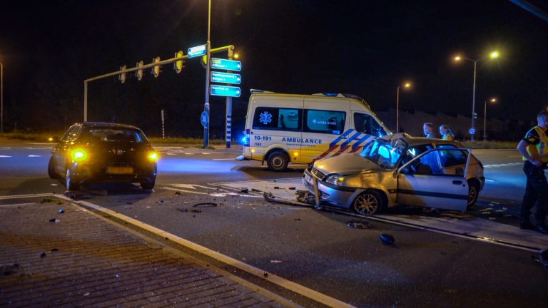 Twee gewonden na nachtelijke klapper op N245 (Schagerweg)