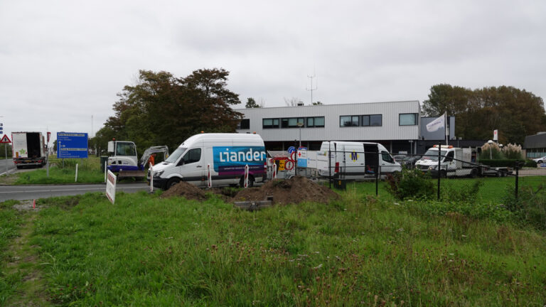 Ambulancepost Alkmaar zonder stroom door foutje bij graafwerkzaamheden