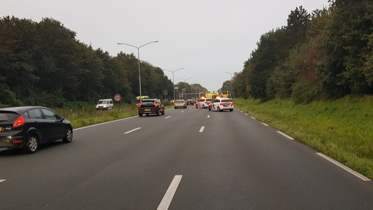Twee gewonden bij kettingbotsing op Huiswaarderweg in Alkmaar