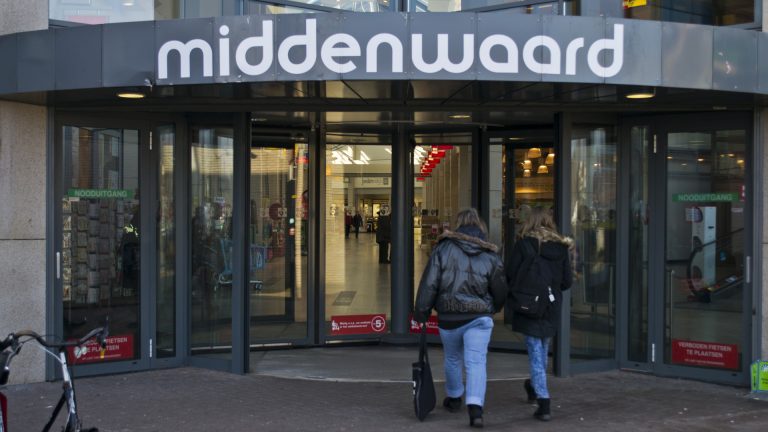 Gemeente Heerhugowaard houdt enquête over winkelcentrum Middenwaard