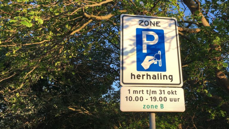 Digitaal parkeren in gemeente Bergen opnieuw uitgesteld