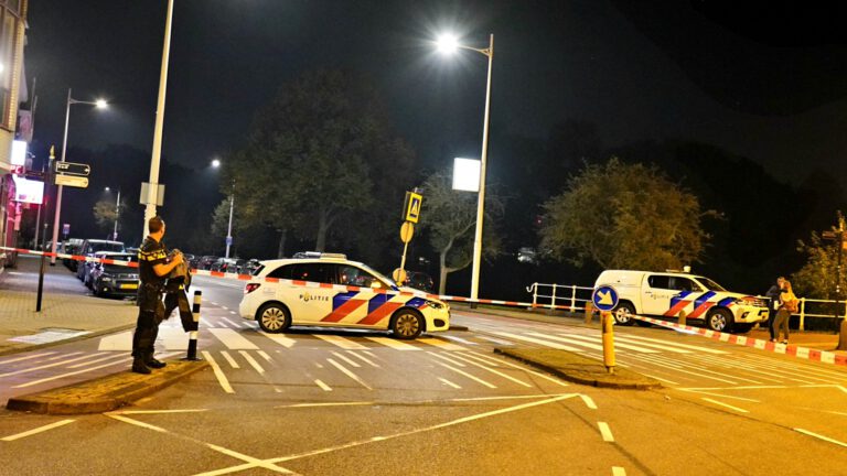 Scooterrijder gewond na aanrijding met lantaarnpaal bij Geestersingel