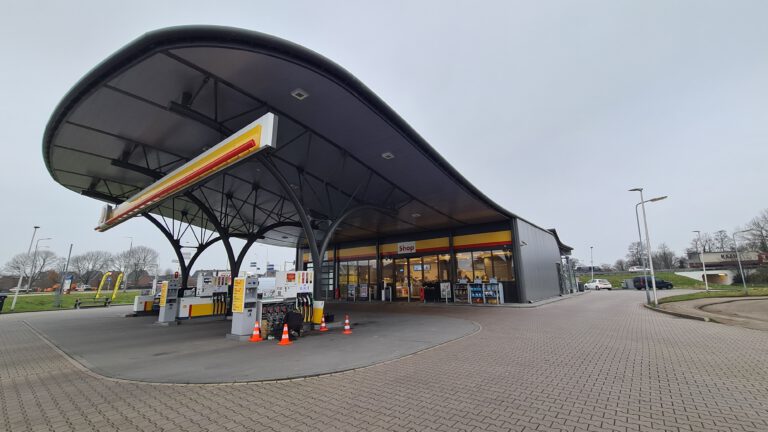 Lekkage onverwachte oorzaak van water in brandstof bij Shell-tankstation De Rijp