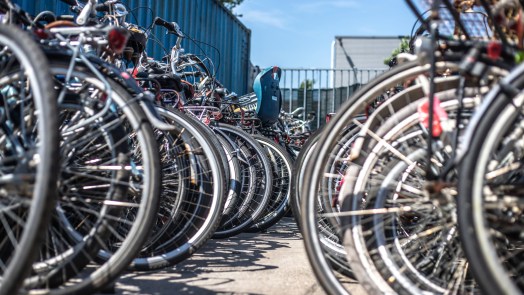 Stadswerk072 zit met lading aftandse fietsen van Station Alkmaar: “Nog niets van opgehaald”