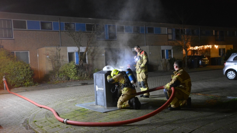 Ondergrondse container in Alkmaar vat vlam