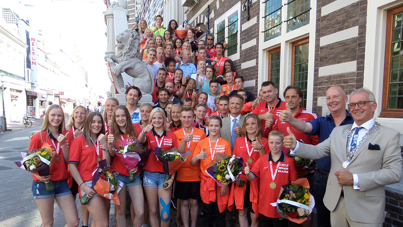 Medaillewinnaars ICG Team Alkmaar gehuldigd op stadhuis