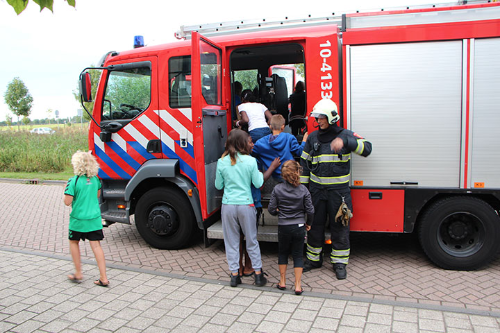 Brand op zolder in Frederik Hendriklaan (FOTO'S)