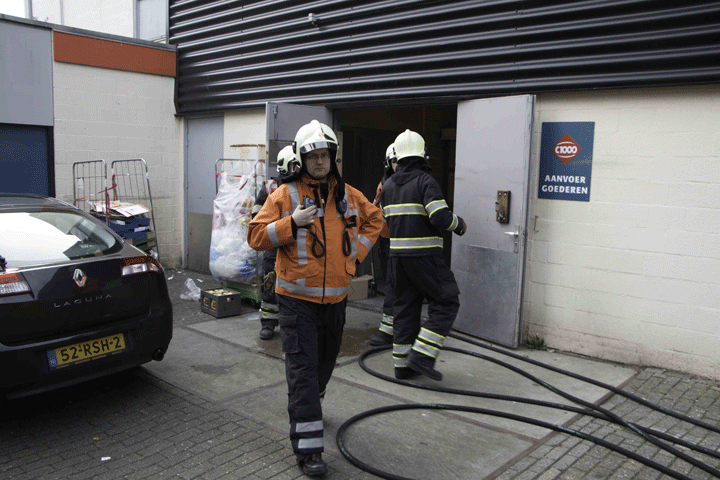 Rookschade door brand in kantoortje C1000 Muiderwaard (FOTO)