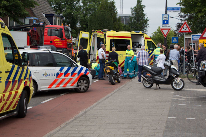 Twee gewonden bij ongeval in Heerhugowaard (FOTO'S)