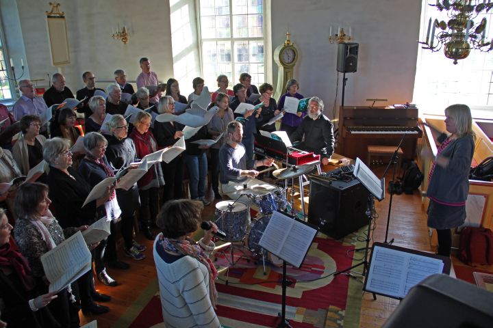 Zweeds koor Stensjöns Kyrkans in de St. Laurentiuskerk