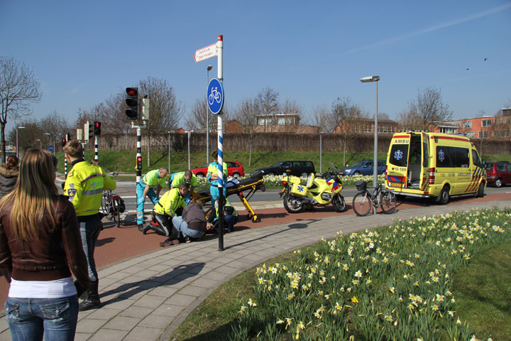 Eenzijdig ongeval met scootmobiel op kruising Nieuwe Westerweg/Rijnstraat (FOTO)